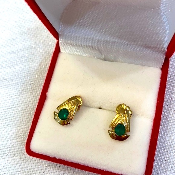 Real Emerald stones and 18k Solid Gold Eirings - Picture 6 of 16